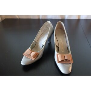 Vintage 1960s QualiCraft Mod Square Toe Bow Pumps Heels 7.5 AA Narrow